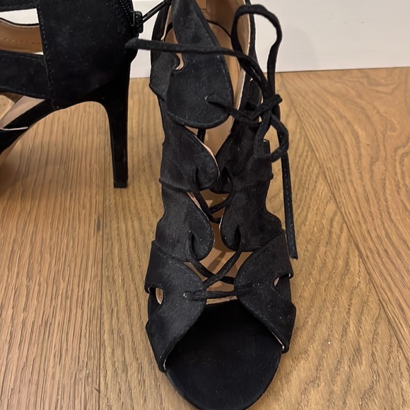 Express Lace Up Black 3” Heel Size 8 - Picture 2 of 3